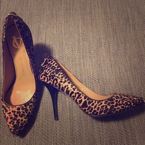 Vince Camuto Signature Pumps